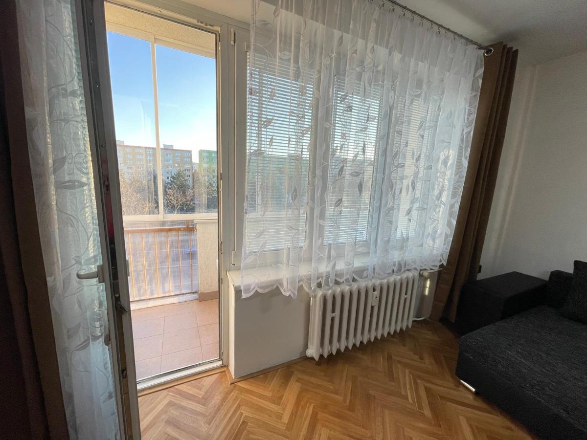 Apartman Jnj Velkomoravska Olomouc Exterior foto
