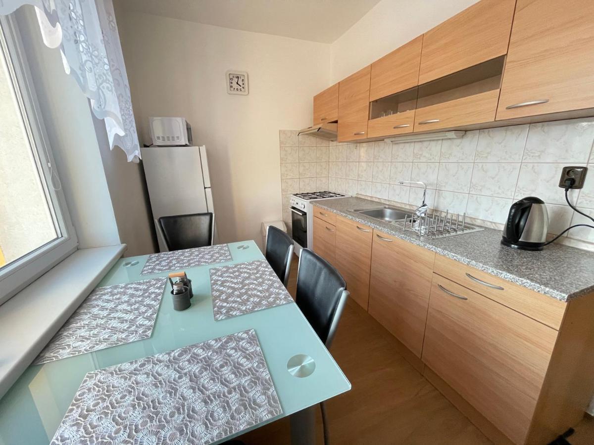 Apartman Jnj Velkomoravska Olomouc Exterior foto